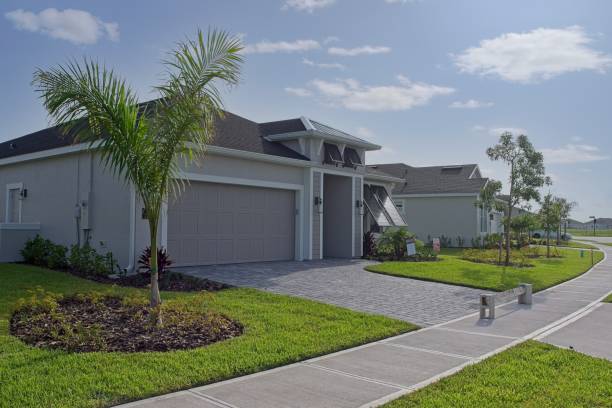 Best Driveway Resurfacing Pavers  in Iyanbito, NM